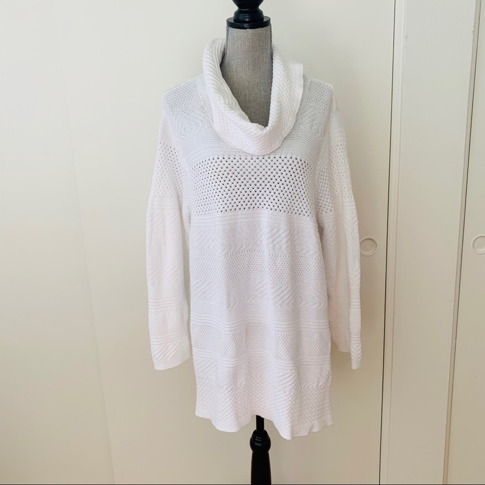 White Plus Size Sweater Sz 2XL